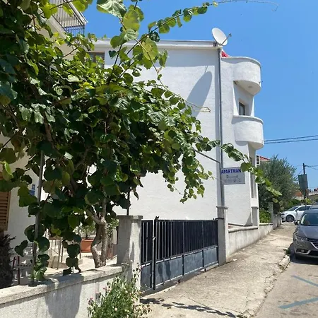 Gabrijela Biograd Na Moru
